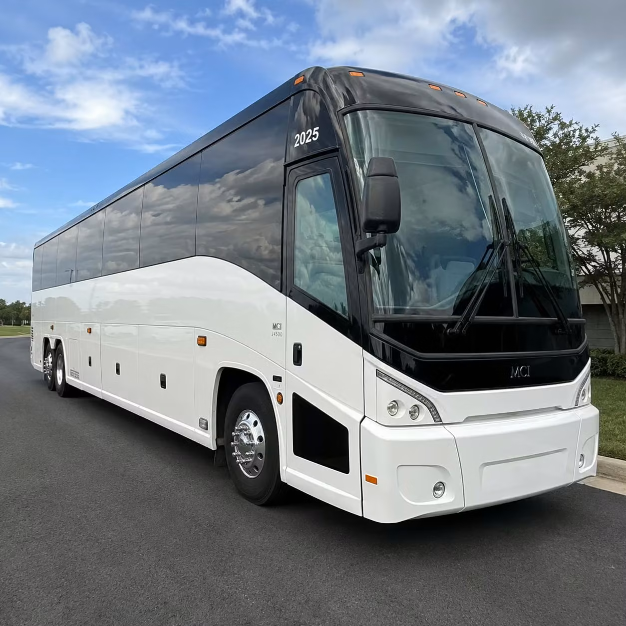 bridgeport employee shuttle services that keep your team moving