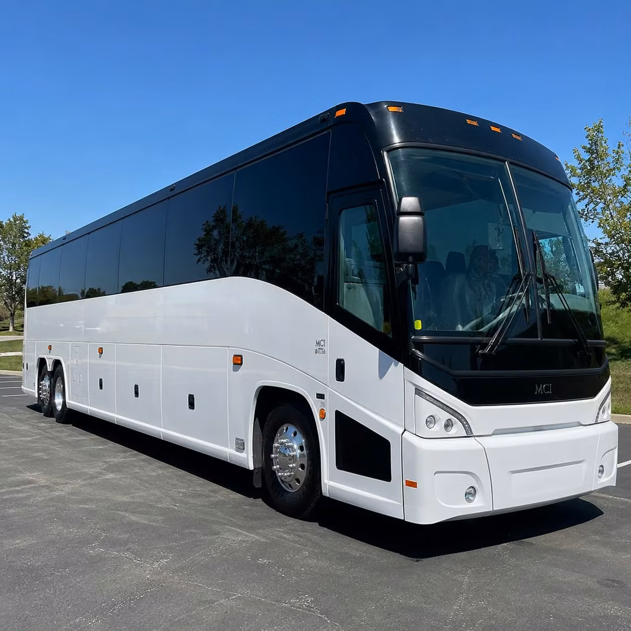 metro north connector shuttles from bridgeport station to corporate campuses across fairfield county